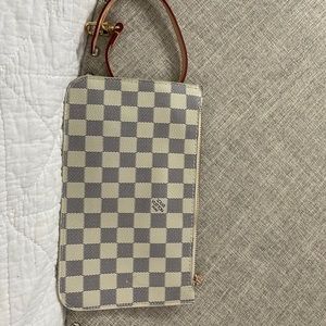 White checked wristlet